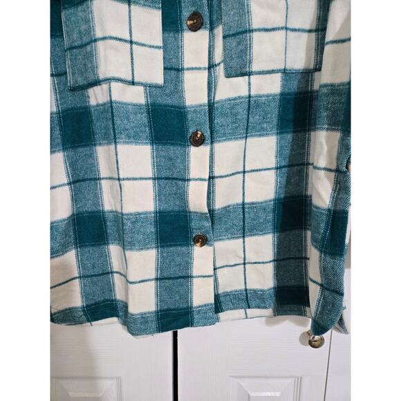 Serra large women's green and white shacket new with tags - Picture 3 of 10